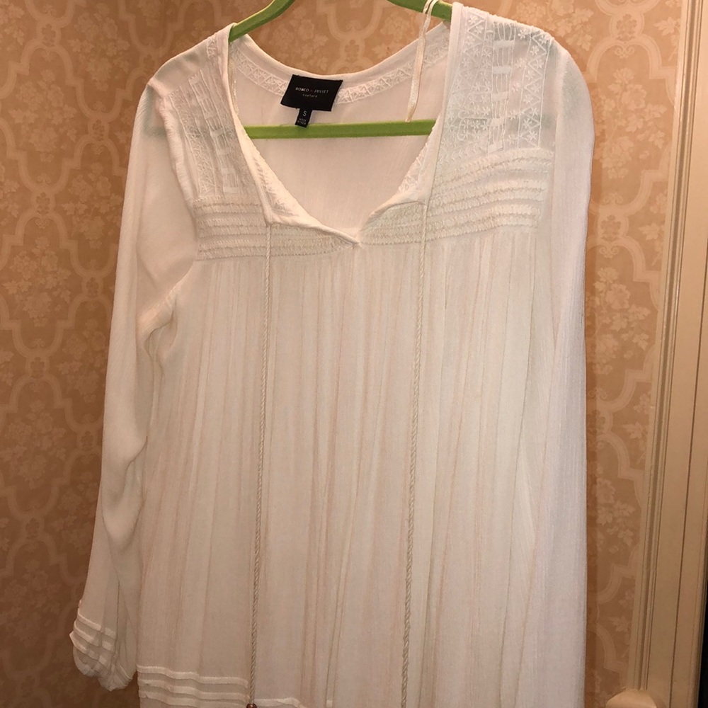 Women’s Summer Top with Embroidery and Tassels